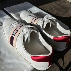 Gucci Stripe Leather Sneaker ‘White Red Black’